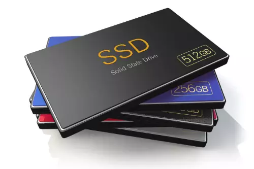 Solid State Drive {SSD}